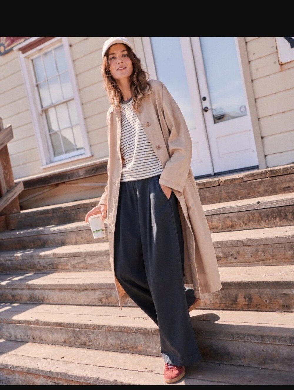 Marine Layer Wide Leg Pants in Navy